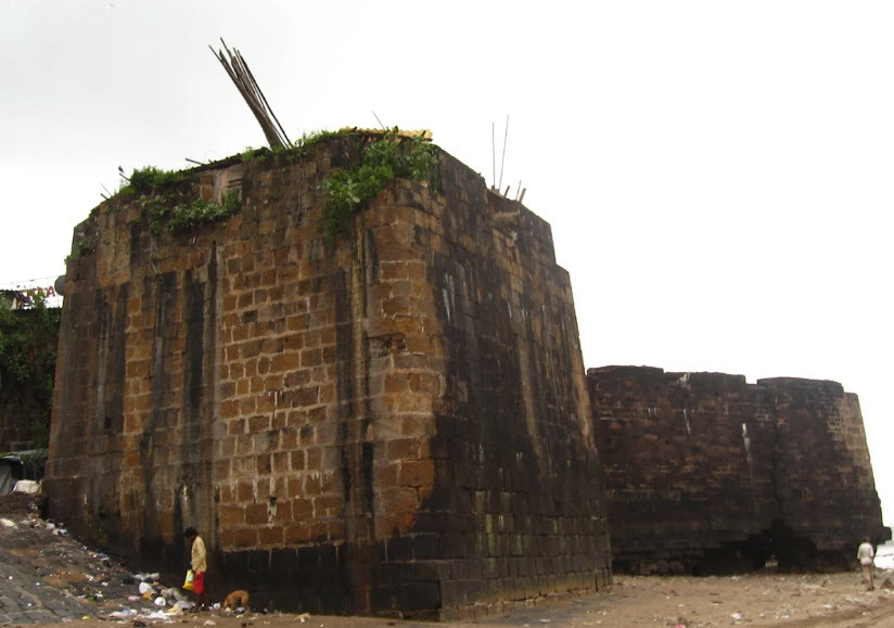 Mahim Fort, India